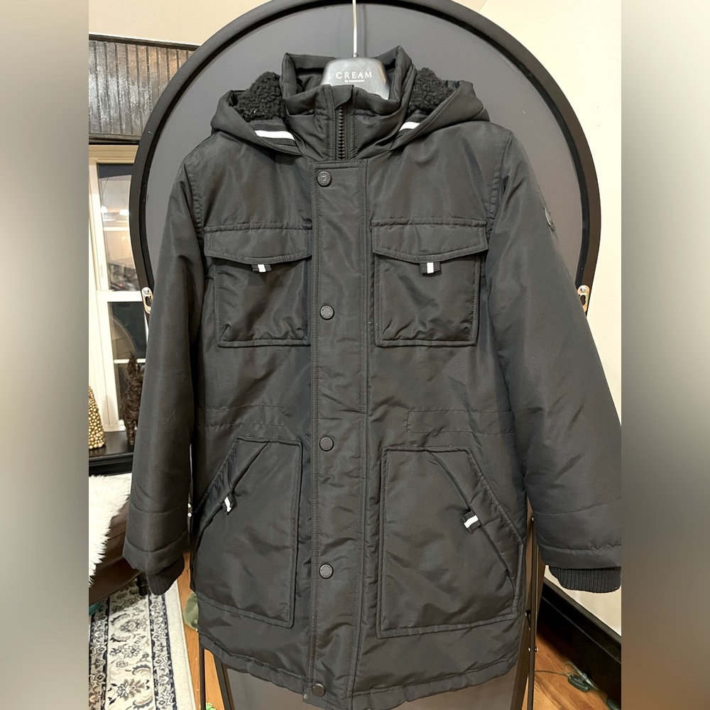 Boys Michael Kors winter coat. Youth S-M.